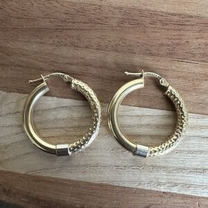 Vintage Italy 18K Yellow Gold Hoop Earrings 0.875 Inch Hammered‎ Textured 3.2g